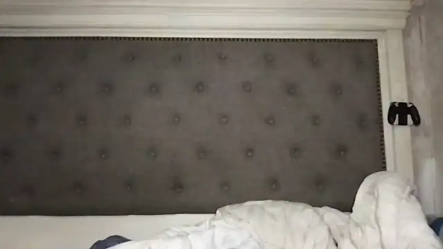 LuLuValenttine101 online show from March 2026 09:32:02 AM