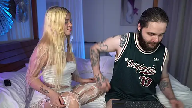 CentauriHadar666 online show from April 2026 11:11:01 PM