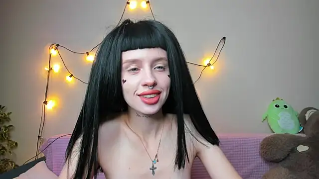 FlowerOfSin2001 online show from September 2025 04:44:01 PM