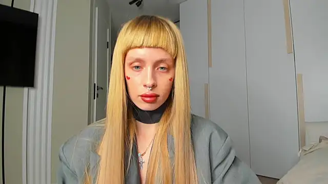 FlowerOfSin2001 online show from April 2026 04:21:01 PM