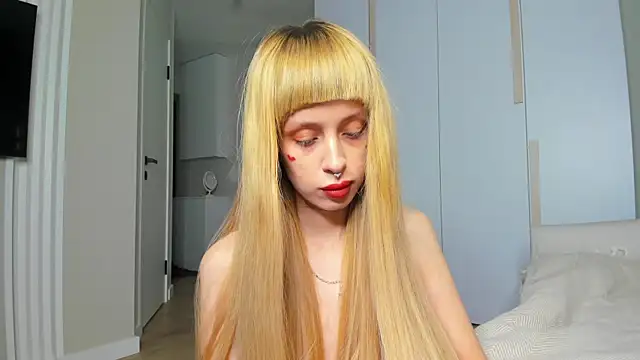 FlowerOfSin2001 online show from May 2026 02:31:01 PM