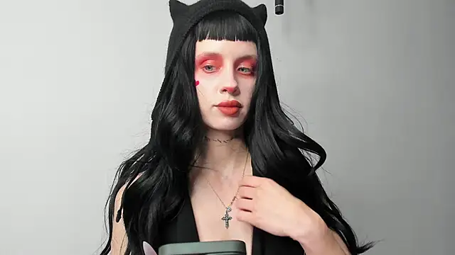 FlowerOfSin2001 online show from March 2025 06:43:01 PM