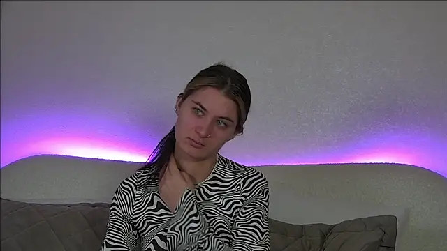 RachelSimpson online show from March 2025 06:32:02 PM