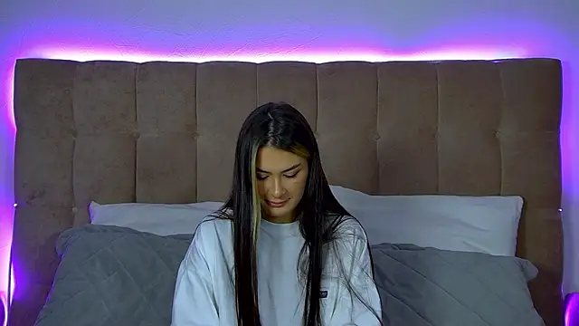 Snapshot of RachelSimpson chatting on November 2025 06:22:01 PM RachelSimpson online show from November 2025 06:22:01 PM