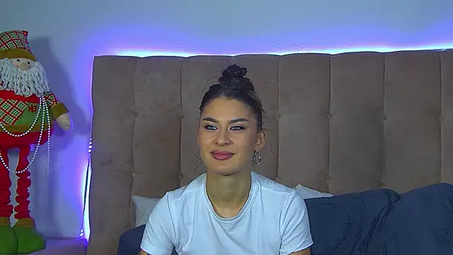 Snapshot of RachelSimpson chatting on December 2025 06:31:01 PM RachelSimpson online show from December 2025 06:31:01 PM