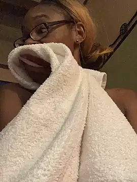 Jasmine FullsShine online show from February 2026 08:11:02 AM