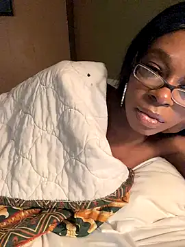 Jasmine FullsShine online show from November 2025 11:42:02 AM