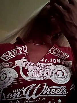 Jasmine FullsShine online show from April 2026 07:58:02 PM