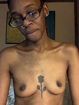 Jasmine FullsShine online show from December 2025 01:35:02 PM