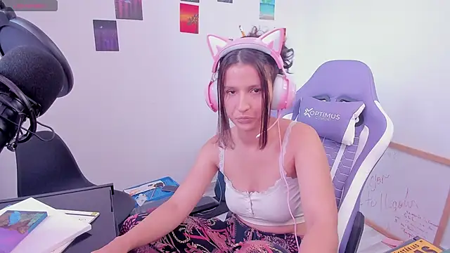 Snapshot of Cositarica_ chatting on February 2026 07:35:01 PM Cositarica online show from February 2026 07:35:01 PM