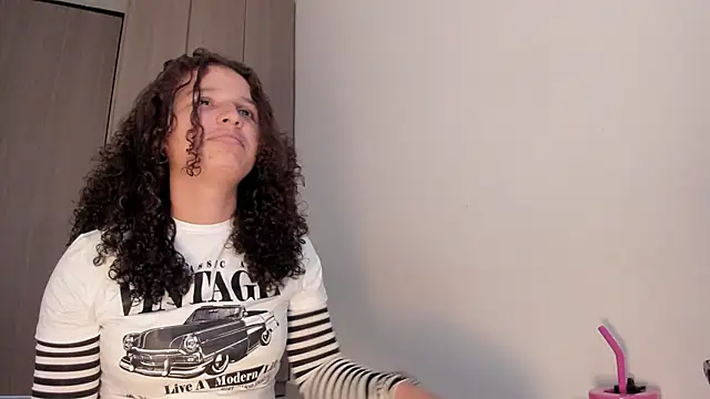 Snapshot of Cositarica_ chatting on October 2025 02:40:01 PM Cositarica online show from October 2025 02:40:01 PM