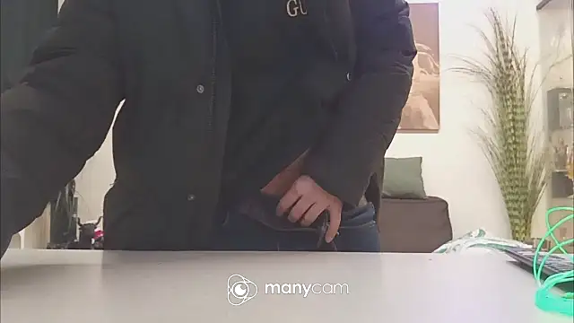 Snapshot of der_dino30 chatting on March 2026 10:45:01 PM der dino30 online show from March 2026 10:45:01 PM