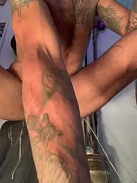 Snapshot of raphadoors19 chatting on March 2026 03:25:02 AM raphadoors19 online show from March 2026 03:25:02 AM