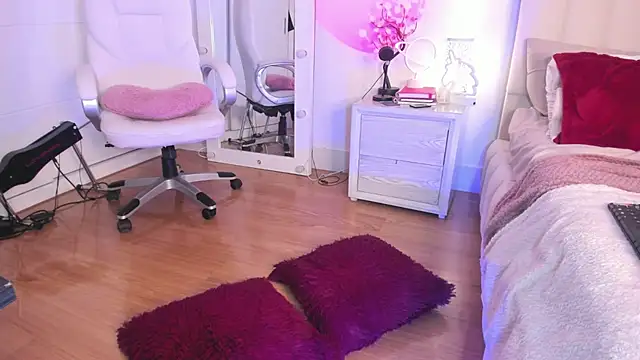 Daniela Miller  online show from March 2025 04:58:02 AM