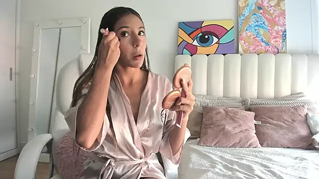 Daniela Miller  online show from September 2025 07:14:01 PM