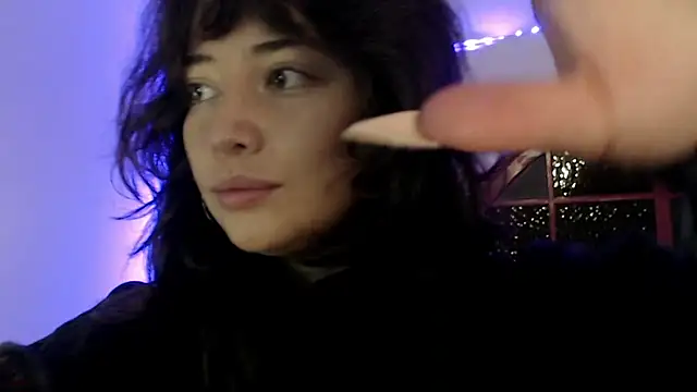 Snapshot of Hannah-Valhalla chatting on February 2025 03:33:01 AM Hannah-Valhalla online show from February 2025 03:33:01 AM