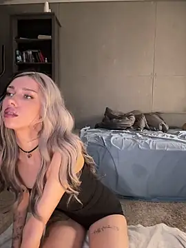 Bastet online show from April 2026 06:04:02 PM