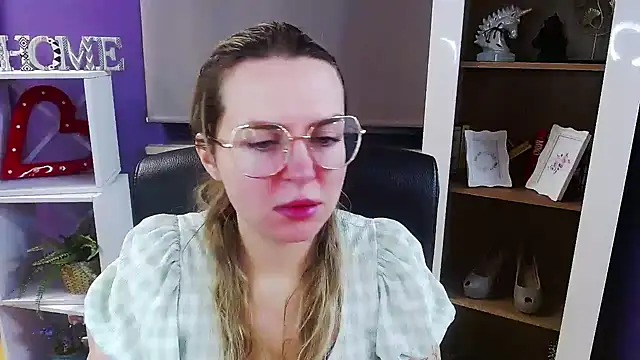 Zoey Erotic online show from January 2026 06:28:02 AM