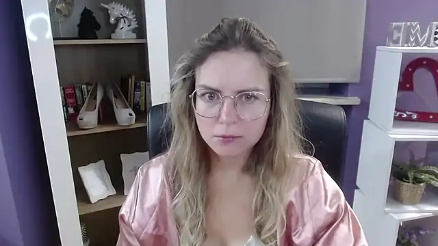 Zoey Erotic online show from September 2025 04:30:02 AM