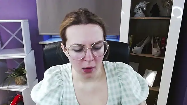 Zoey Erotic online show from April 2026 04:38:02 AM