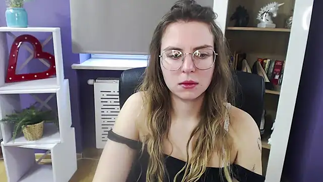 Zoey Erotic online show from February 2025 08:49:01 AM