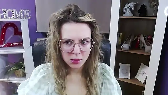 Zoey Erotic online show from January 2026 05:33:02 AM