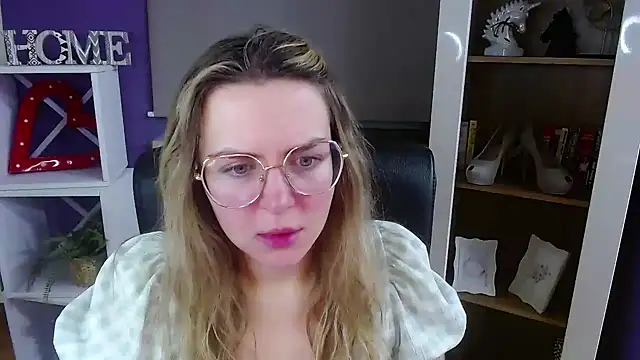 Zoey Erotic online show from January 2026 05:36:02 AM