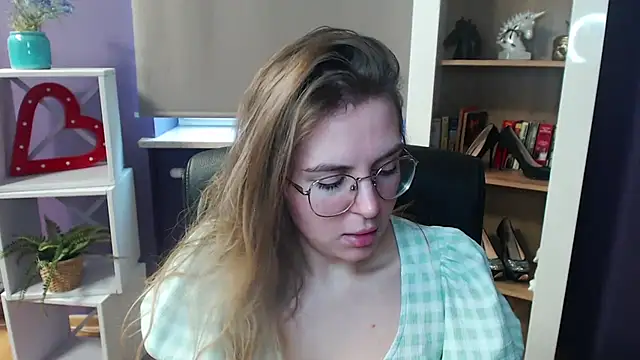 Zoey Erotic online show from February 2025 08:55:02 AM