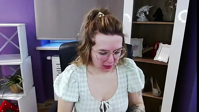 Zoey Erotic online show from April 2026 04:36:01 AM