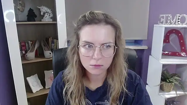 Zoey Erotic online show from September 2025 04:35:02 AM