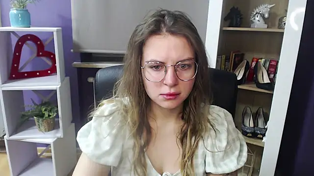 Zoey Erotic online show from February 2025 05:31:01 AM