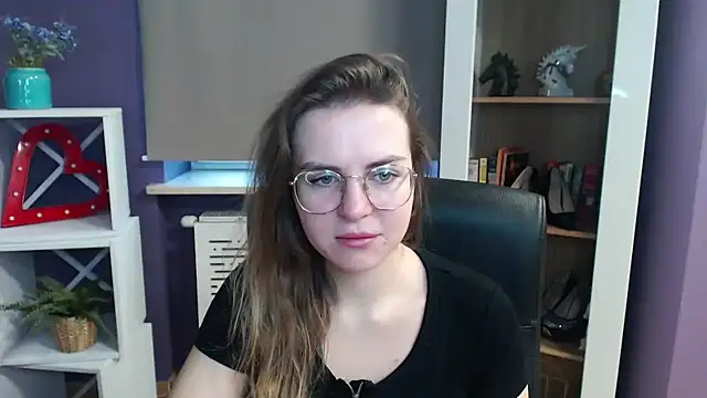 Zoey Erotic online show from February 2025 07:23:01 AM