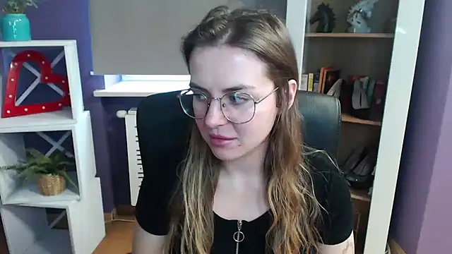 Zoey Erotic online show from February 2025 10:50:01 AM