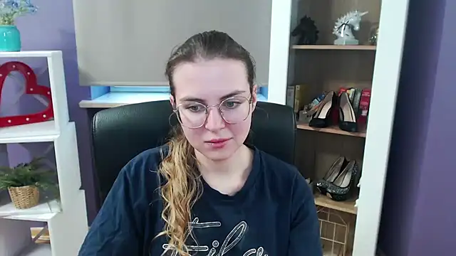 Zoey Erotic online show from February 2025 08:39:01 AM