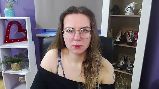 Zoey Erotic online show from March 2025 05:30:01 AM