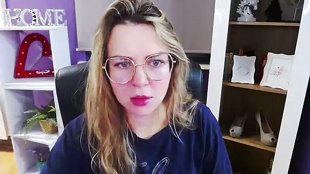 Zoey Erotic online show from December 2025 05:34:01 AM