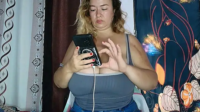 Snapshot of brenlissy89 chatting on June 2026 03:28:01 PM brenlissy89 online show from June 2026 03:28:01 PM