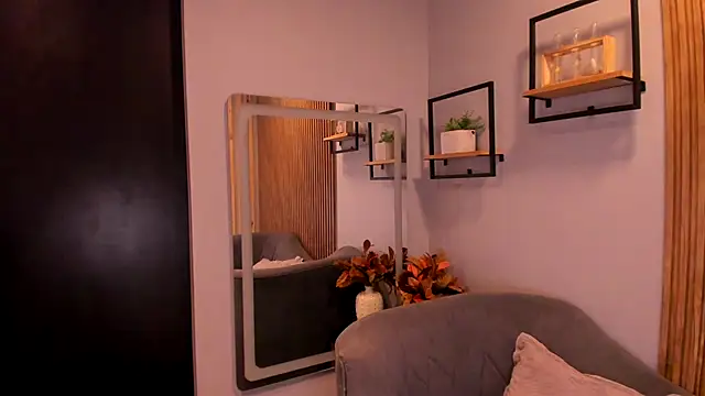 Sariitaa  online show from November 2025 03:27:01 PM