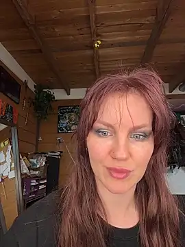 Snapshot of courtneyoccult chatting on October 2025 09:16:01 PM courtneyoccult online show from October 2025 09:16:01 PM