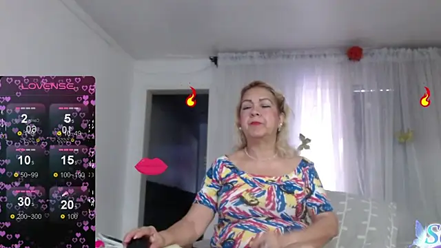 linapalacios online show from February 2026 11:45:01 AM