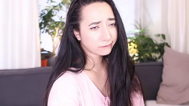 Snapshot of Lily_minx chatting on November 2025 04:06:02 AM Lily minx online show from November 2025 04:06:02 AM