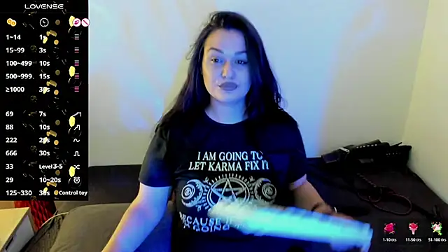 Snapshot of Laura_sinner chatting on June 2026 09:58:01 PM Laura sinner online show from June 2026 09:58:01 PM