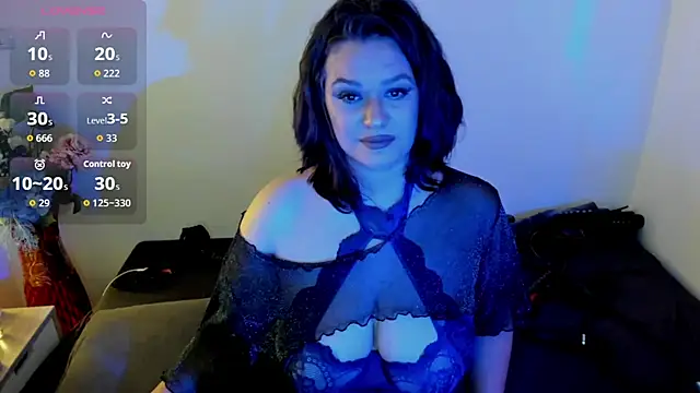 Snapshot of Laura_sinner chatting on July 2026 06:23:01 PM Laura sinner online show from July 2026 06:23:01 PM