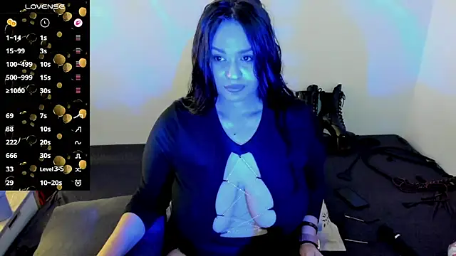 Laura sinner online show from June 2026 07:19:02 PM
