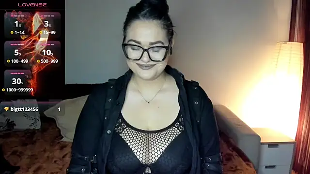 Laura sinner online show from November 2025 05:39:02 PM