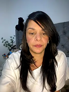 Kataliina online show from November 2025 04:56:01 AM