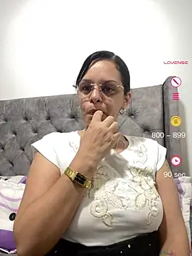 Kataliina online show from April 2026 06:04:02 AM