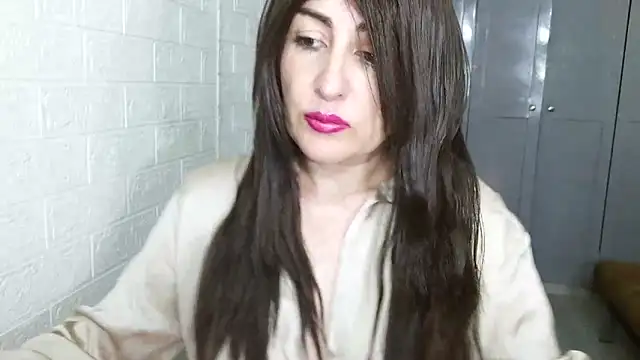 naughty sarahh online show from March 2026 04:47:01 AM