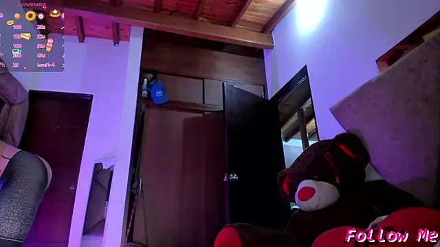 GiselReyes online show from October 2025 02:43:01 AM