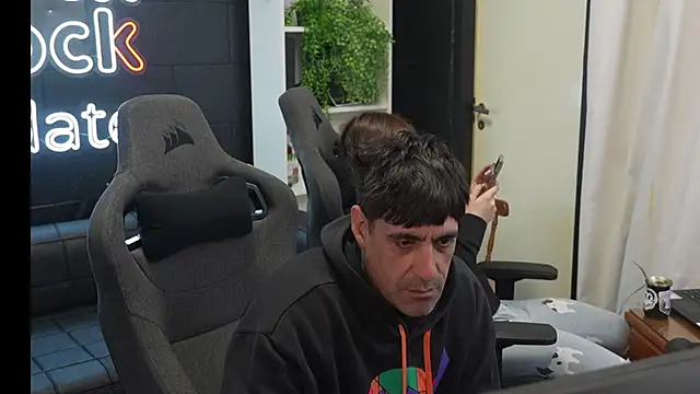 Elnonoykeila77 online show from October 2025 02:51:02 PM